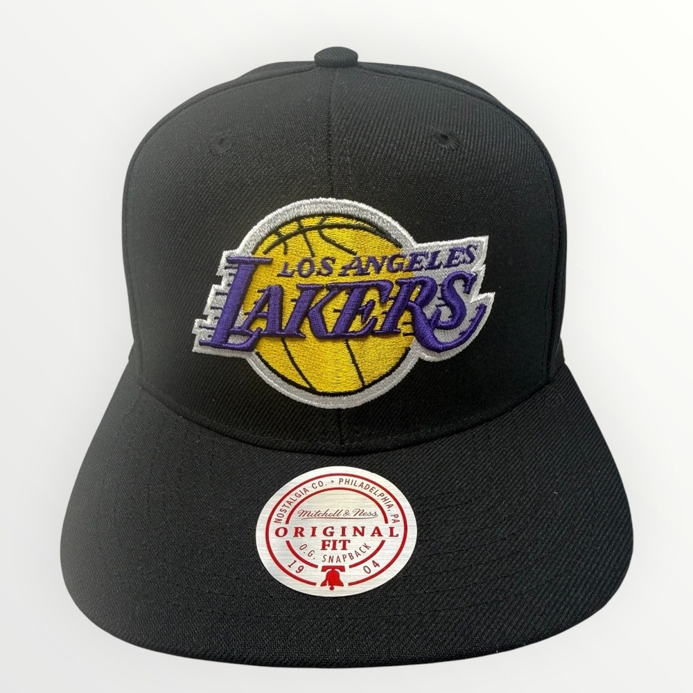 Mitchell & Ness Los Angeles Lakers NBA Core Basic Snapback Hat Black 6HSSJS19078